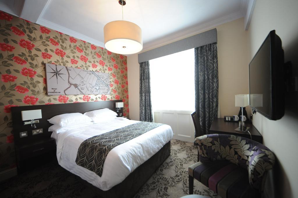 The Bull Hotel Stony Stratford Habitación foto